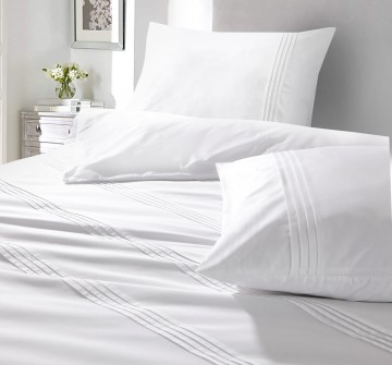 Agatha    zoom view 2