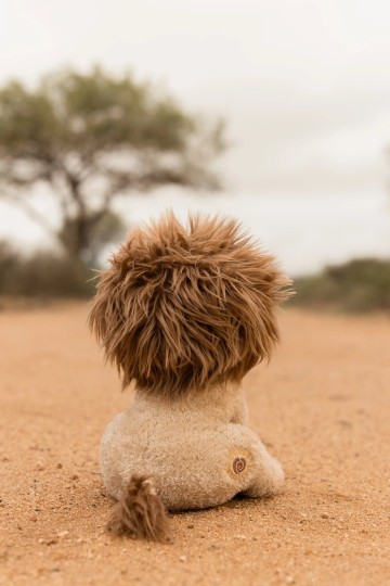 Cuddly lion yellow 17 cm ld8359 2   shopify