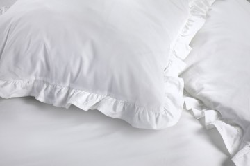 Deauville white zoom view 2