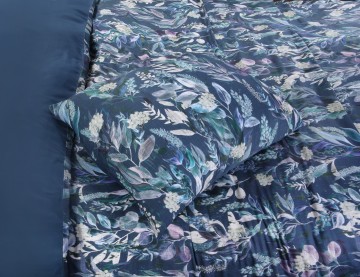 Hailey blue   zoom view 2