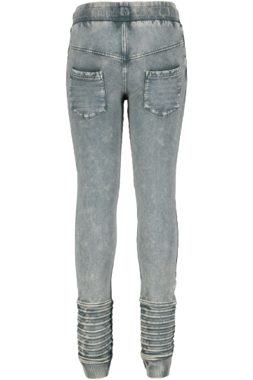 Mees unexplored back