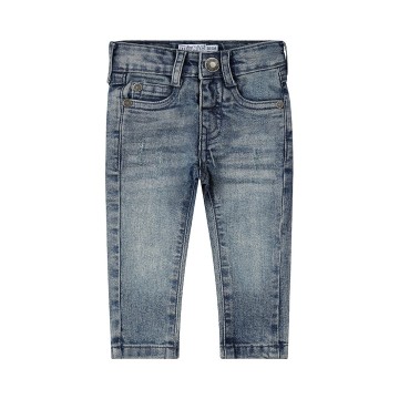 Q52700 35 1130 bluejeans 124481