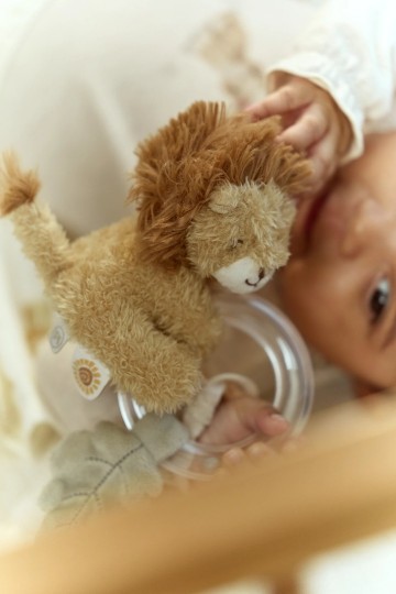 Ring rattle lion yellow ld8314 4   shopify