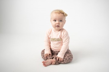 Sabrina serraarens studio   frogs  dogs 5 38